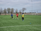 Training S.K.N.W.K. JO15-1 van zaterdag 17 februari 2024 (17/92)